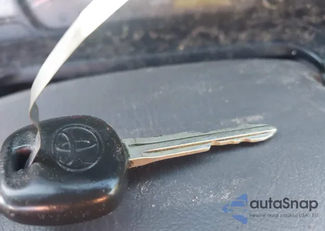 2003 Toyota Sequoia Sr5 V8 z USA, uszkodzony, nr VIN 5TDZT34A63S158878